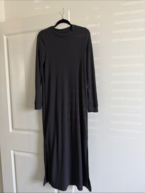 Old Navy Black Ribbed Long-Sleeve Maxi Dress